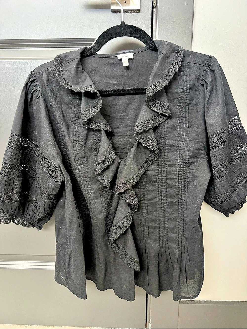 Aerie Black Ruffle Blouse Size Medium Like New-Inspired by Doen Henri blouse